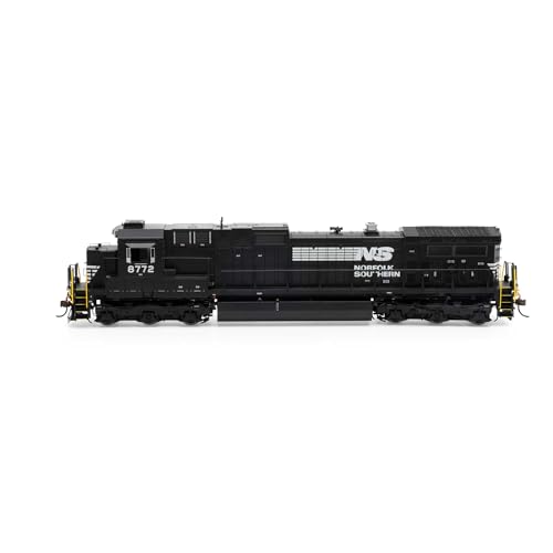 Athearn HO Dash 9-44CW Locomotive w/DCC & Sound NS #8772