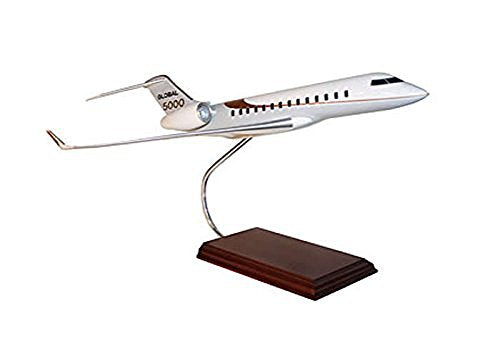 Daron Executive Series Global 5000 1/55 Scale Model Kit