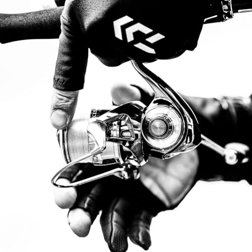Daiwa New Exist G LT Spinning Reel Black