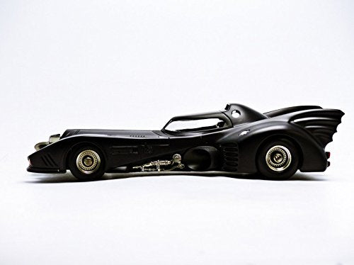 Hot Wheels Collector Batman Returns Batmobile Die-cast Vehicle 1:18 Scale Multi-colored