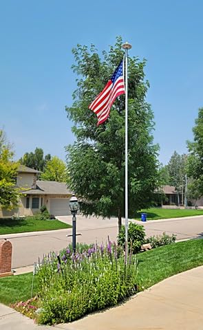 Telepole Manufacturing Inc 7000-T8 Aluminum 28' Sectional Flagpole Silver