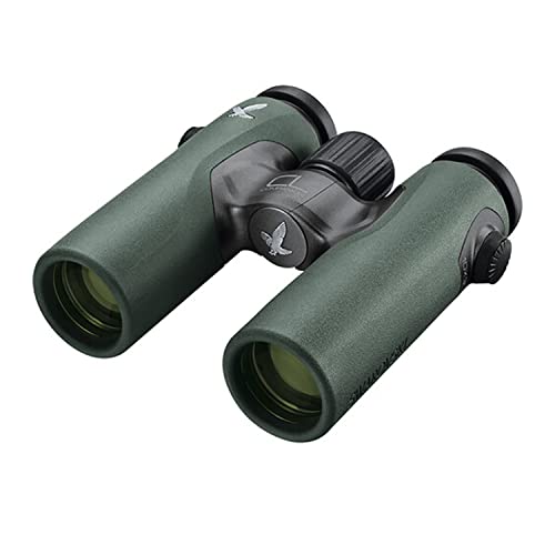SWAROVSKI OPTIK 8x30 CL Companion Binocular Green with Deluxe Backpack Accessories Package