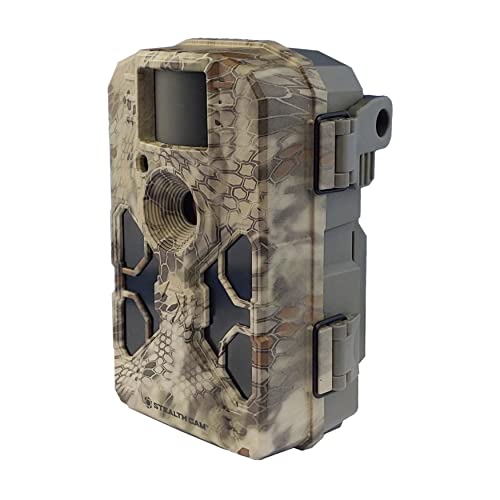 Stealth Cam 2022 G42NG 32MP No Glow Trail Camera Bundle with Solar Power Panel, 32GB SD Card, USB Card Reader Camouflage