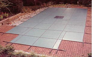 Loop-Loc Swimming Pool Winter Cover Ultra Loc-Solid with Drain Panels 18x36 Ft with 4x8 Ft Center Step