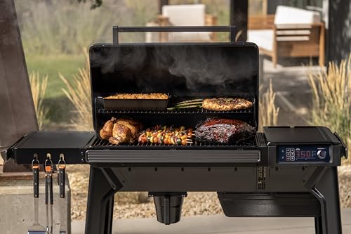 Traeger Woodridge Pro Electric Wood Pellet Grill and Smoker Black