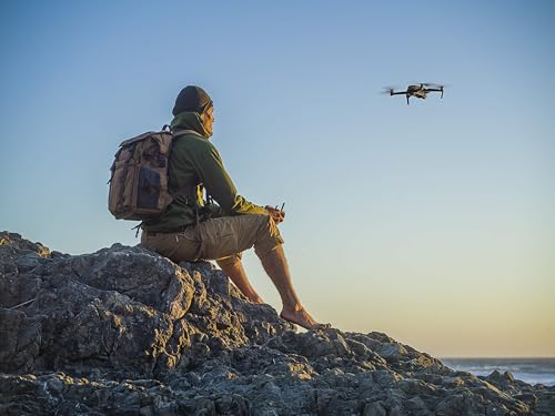 DJI Mavic 2 Zoom Drone Quadcopter with Smart Controller Gray