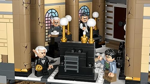 LEGO Harry Potter Gringotts Wizard Bench Collector's Edition Multicolor