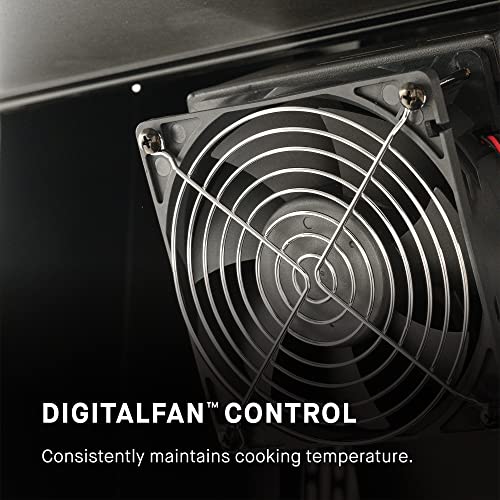 Masterbuilt Gravity Series 560 Digital Charcoal Grill and Smoker Black