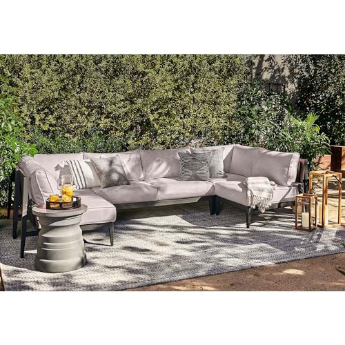 Outer 100% Recycled Plastic Stain-Resistant Indoor Outdoor Rug Pebble Gray 8x10