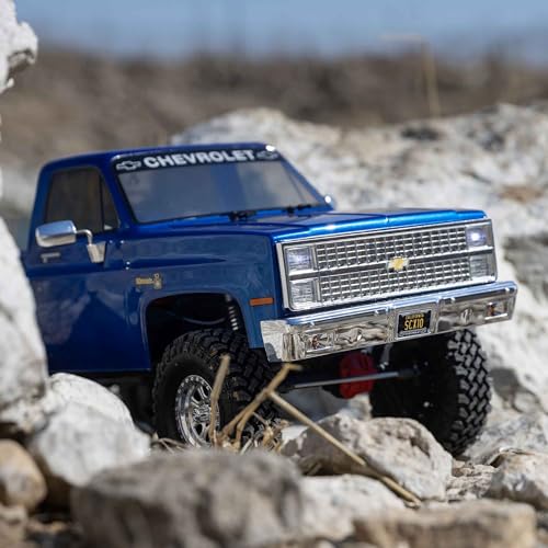 Axial SCX10 III Base Camp 82 Chevy K10 RTR RC Truck Blue