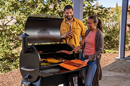 Traeger Pro 780 Electric Wood Pellet Grill and Smoker Black