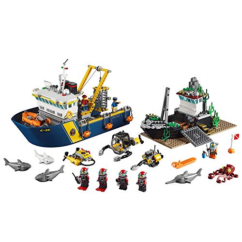 LEGO City Deep Sea Explorers Exploration Vessel Building Kit Multicolor