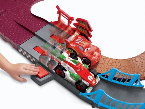 Fisher-Price Disney/Pixar Cars 2 Shake 'n Go Grand Prix Speedway