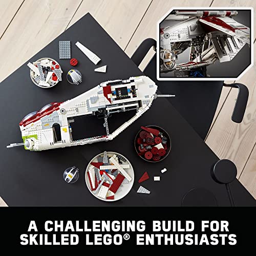 LEGO Star Wars Republic Gunship 75309 UCS Display Model Kit Multicolor