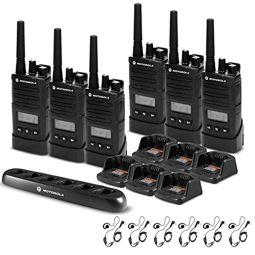 Motorola Solutions RMU2080D 2-Way Business Radio Bundle with Charger and Earpieces Black