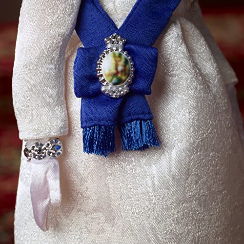Barbie Signature Queen Elizabeth II Platinum Jubilee Doll Multicolor