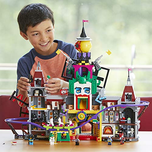 LEGO Batman Movie The Joker Manor 70922 Building Kit 3444 Pieces Multicolor