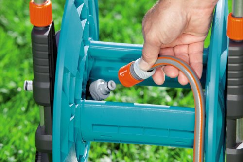 Gardena 8001-U Garden Hose Cart with 65-Foot Hose 196-Foot Capacity
