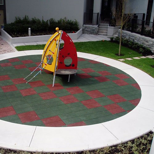 KIDWISE PlayFall Playground Safety Surfacing Green Tiles 320 sq. ft.