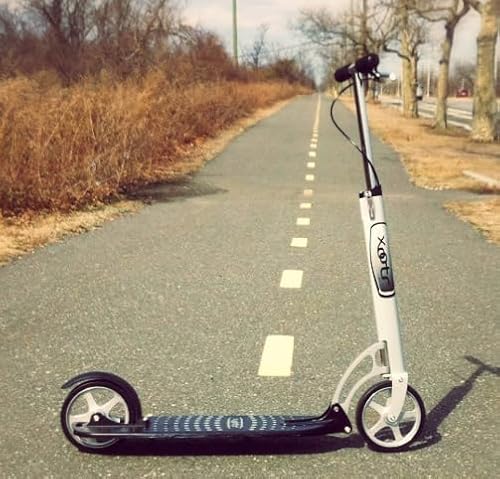 XOOTR Mg Teen/Adult Kick Scooter Black