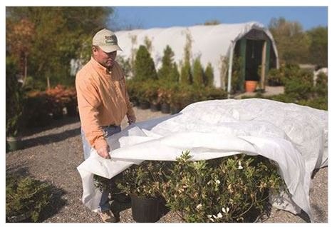 Dewitt ULTIMATE15 Frost Cloth Freeze Protection 15' x 250' Roll