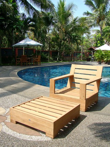 WholesaleTeakFurniture Luxurious 2 Piece Teak Lounge Chair Set with Ottoman Leveb Collection