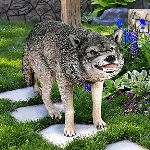 Design Toscano Call of the Wild Growling Gray Wolf Statue Full Color