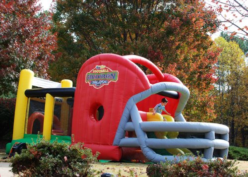 KIDWISE Gridiron Football Challenge Bounce House Purple